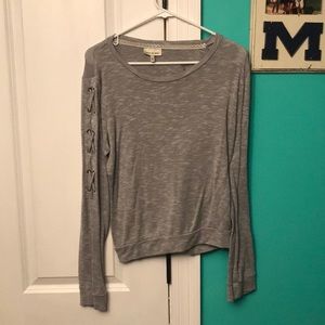 gray long sleeve belle du jour shirt